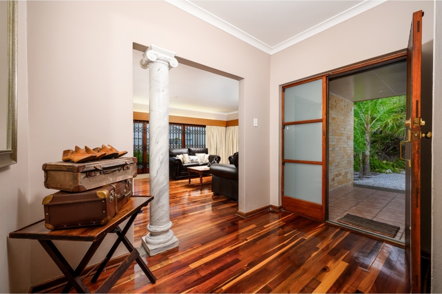 4 Bedroom Property for Sale in Summerstrand Eastern Cape